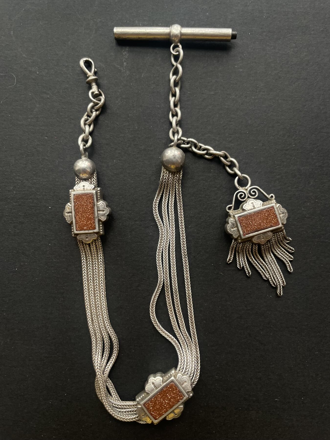 海外回流精品专场（鸽子请绕行） 法国回流珐琅彩纯银怀表链 长31.5cm，重49.4g。