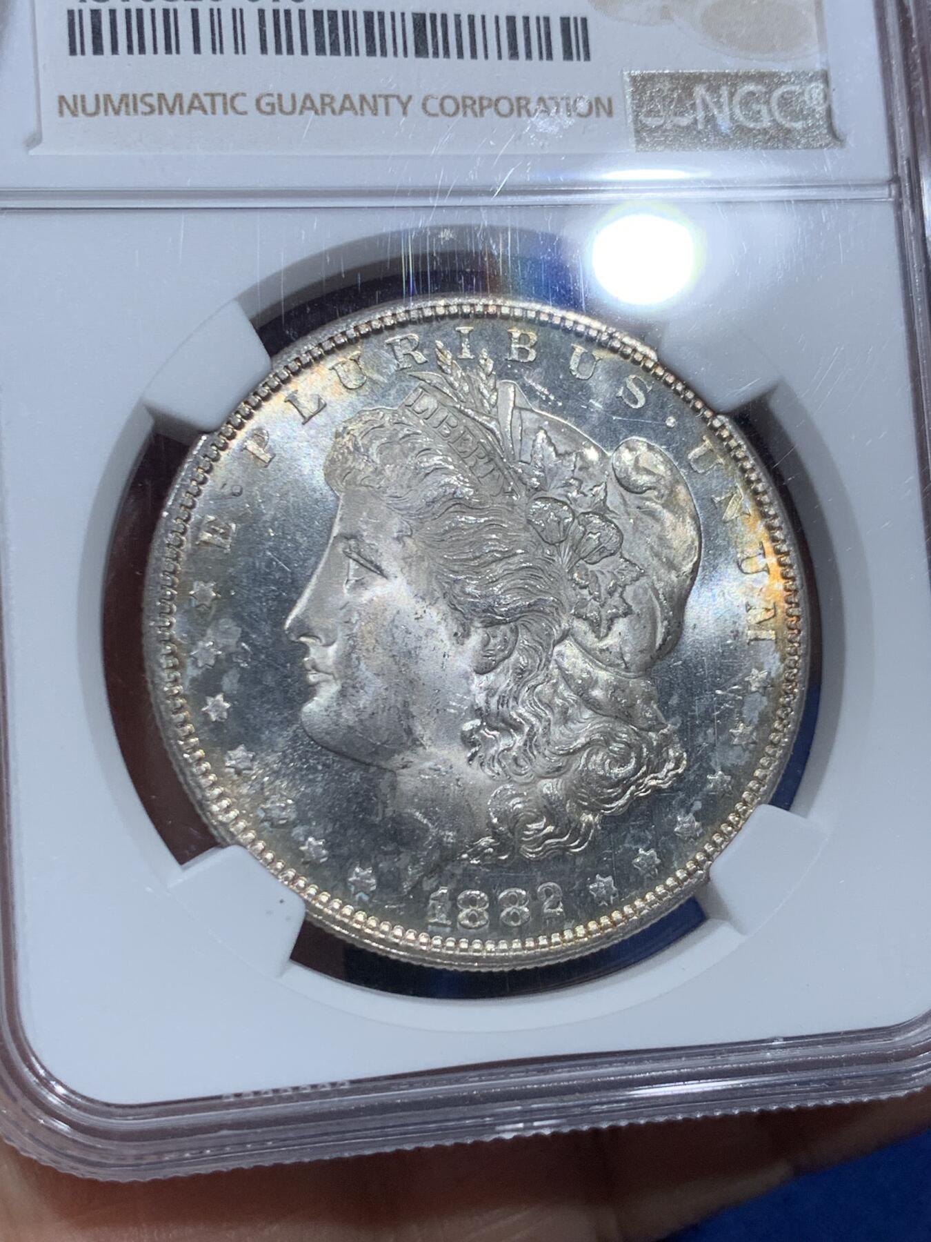 《竞宝斋》第361场 周日，周一  2场连拍 （全场包邮） NGC MS64 美国1882年摩根1美元银币 S版 PL底板带点彩光 状态非常好