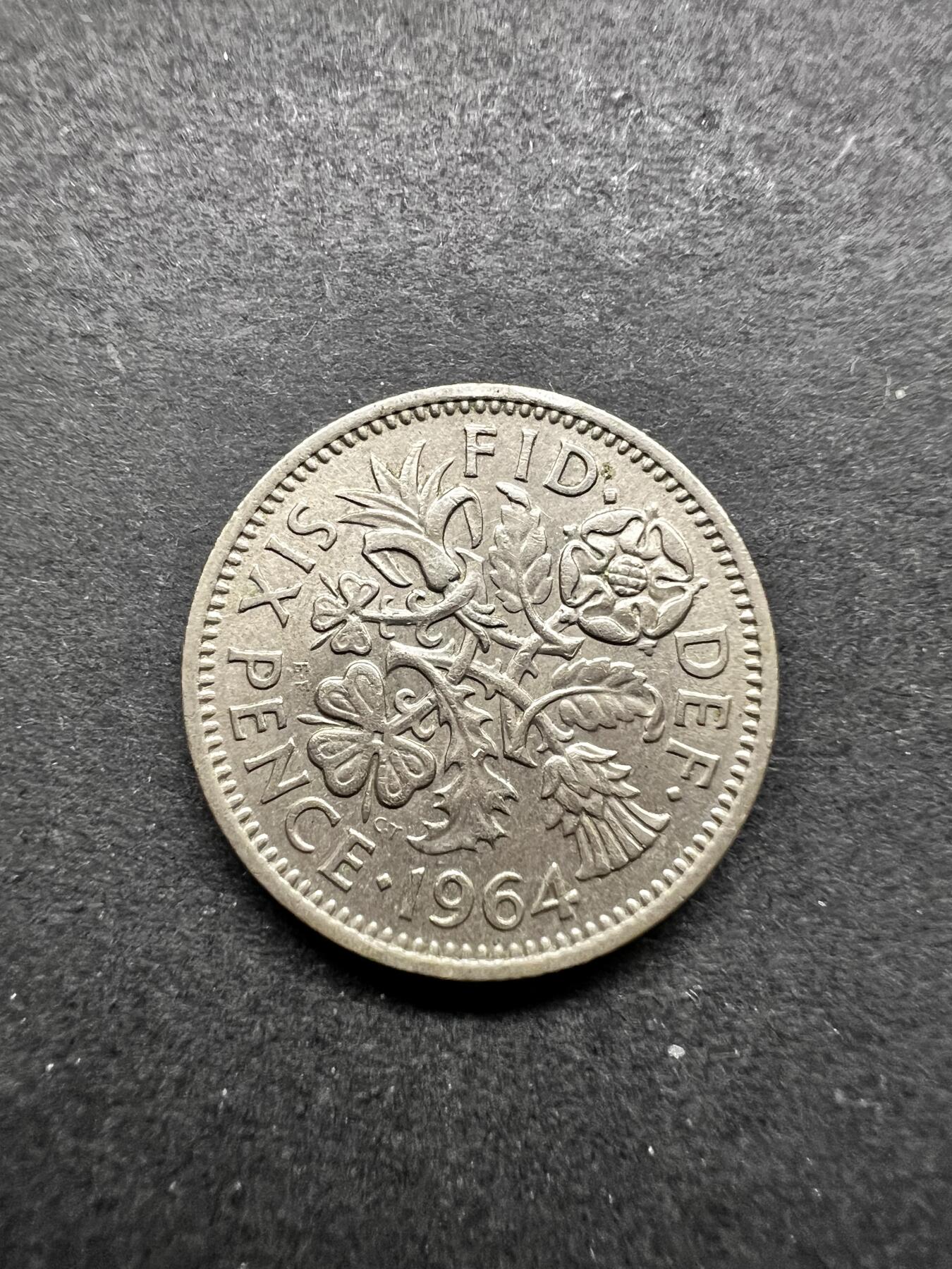 聚福钱庄★世界钱币第五期 无佣金 可寄存 欢迎参拍 英国1964年6便士镍币 月亮和六便士