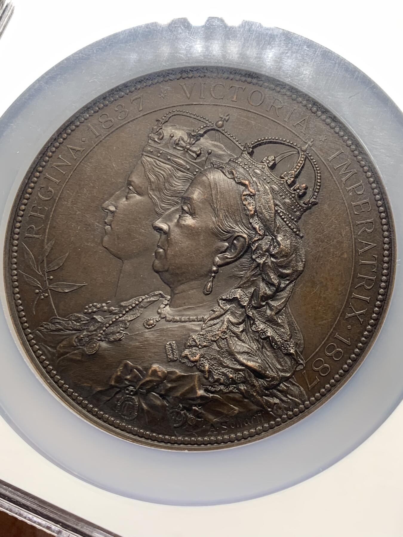 《竞宝斋》第361场 周日，周一  2场连拍 （全场包邮） NGC MS63BN 安东沙夫作品 伦敦金融城 维多利亚50年（金禧）大铜章 80mm 共450枚 加大加厚盒