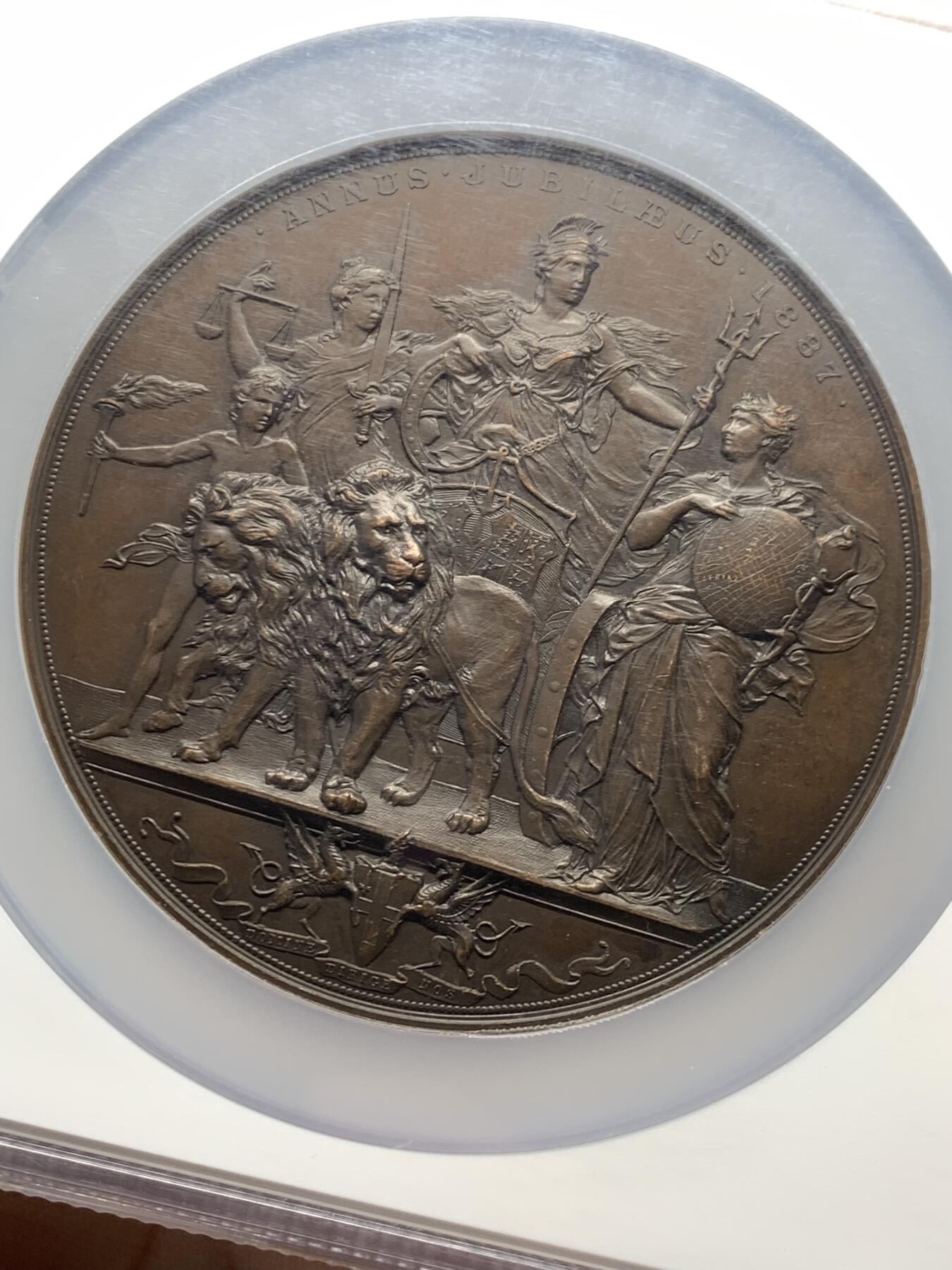 《竞宝斋》第361场 周日，周一  2场连拍 （全场包邮） NGC MS63BN 安东沙夫作品 伦敦金融城 维多利亚50年（金禧）大铜章 80mm 共450枚 加大加厚盒