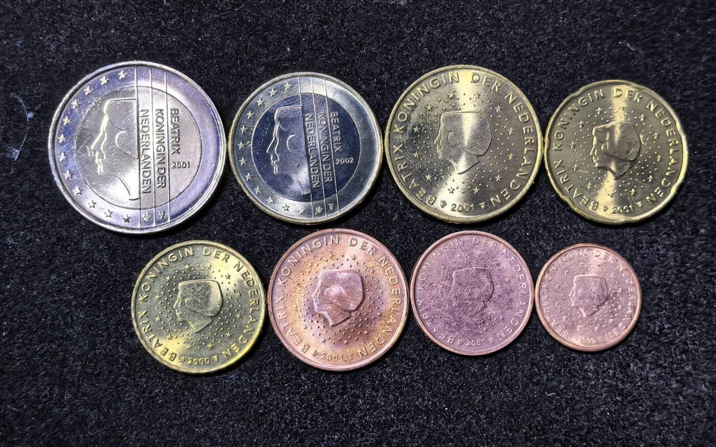 北京马甸外国币专卖第135期，外国币专场，陆续上拍，欢迎关注 好品相荷兰欧元套币