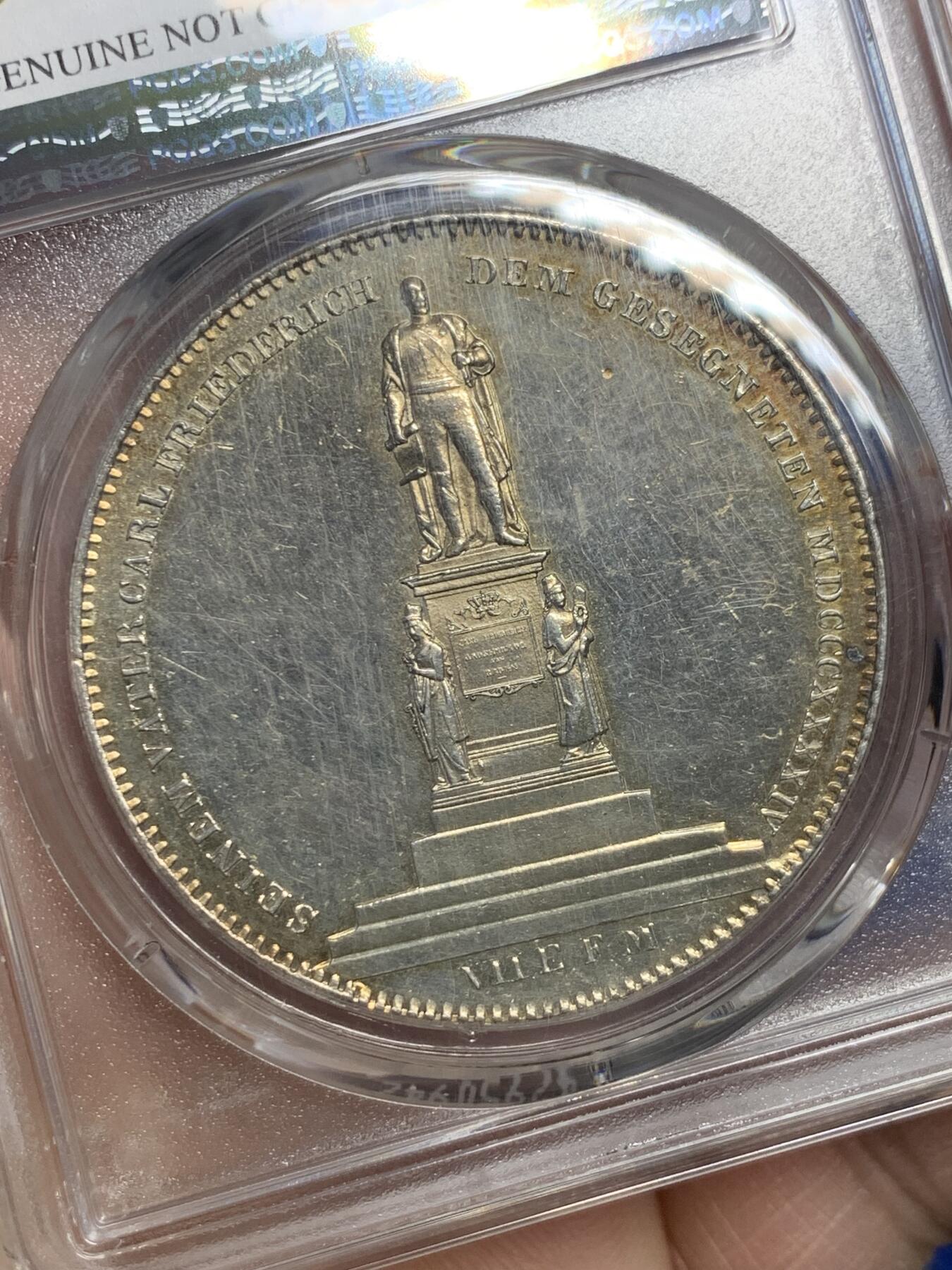 《竞宝斋》第361场 周日，周一  2场连拍 （全场包邮） PCGS UNC 德国 1844 巴登纪念碑 37克的 2泰勒大银币 由巴伐利亚历史系列的同款雕模师G·VOIGT创作 发行量仅4323枚