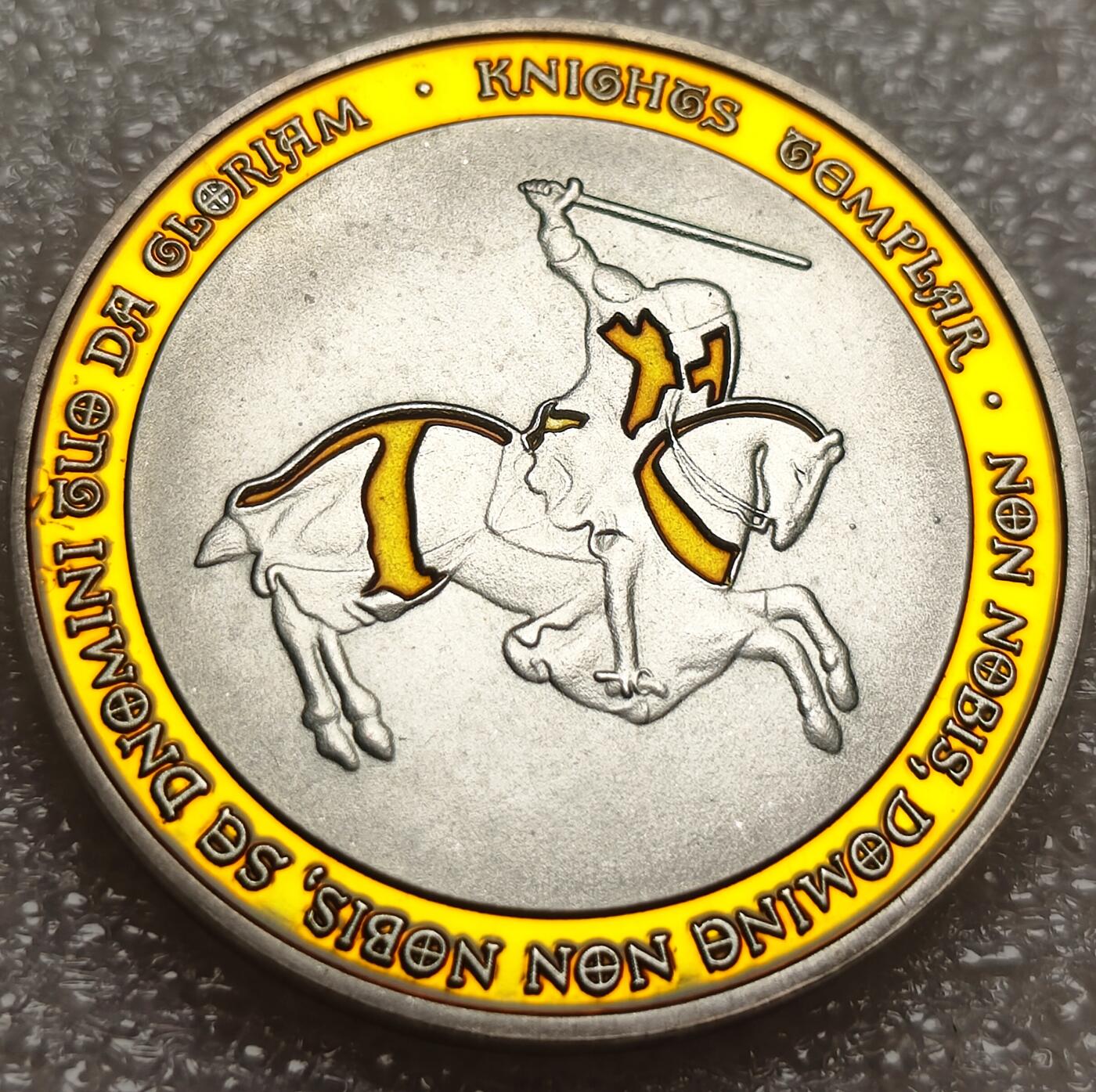 泉币菌-第7场-中外散币乐园 美品马剑骑士章 直径约40mm 
