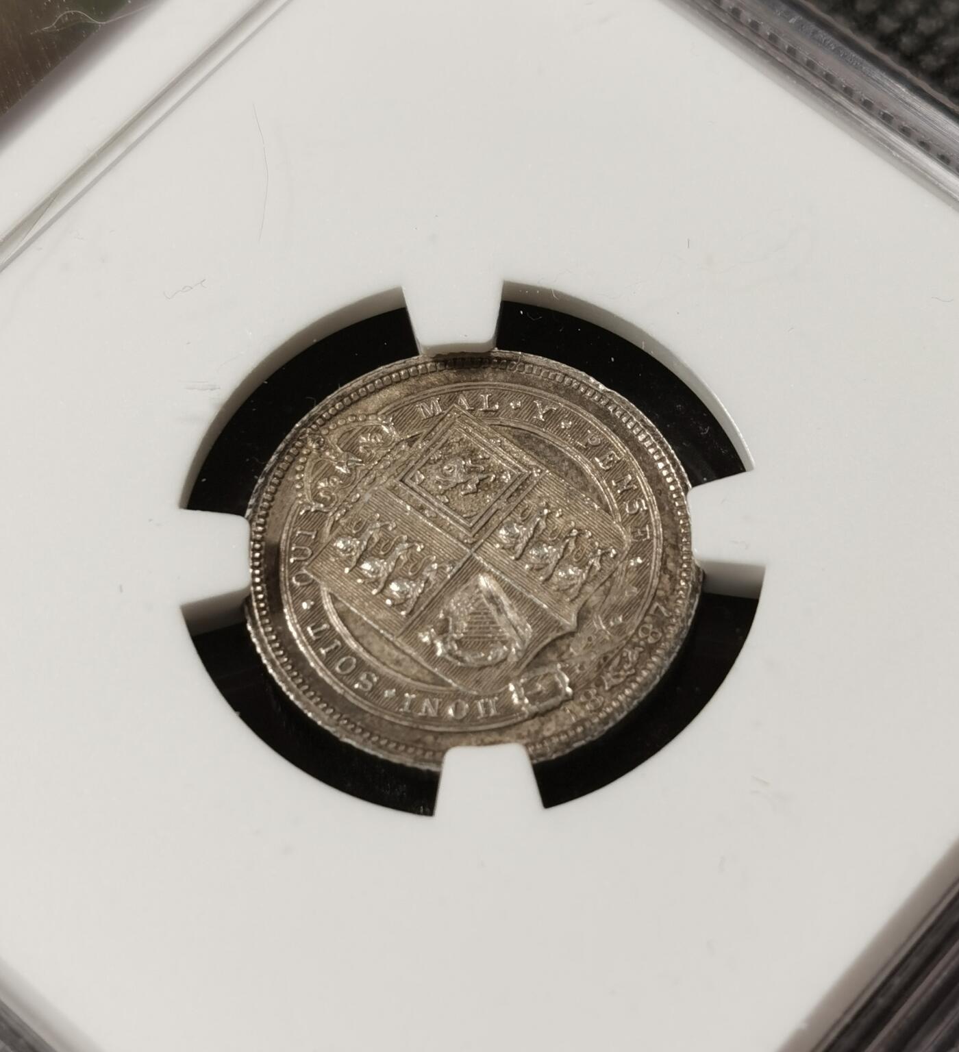 甄臻铺-世界钱币拍卖（第8期）新铺开张，欢迎捧场 NGC-MS62 1887年英国6便士，维多利亚高冠，淡淡包浆