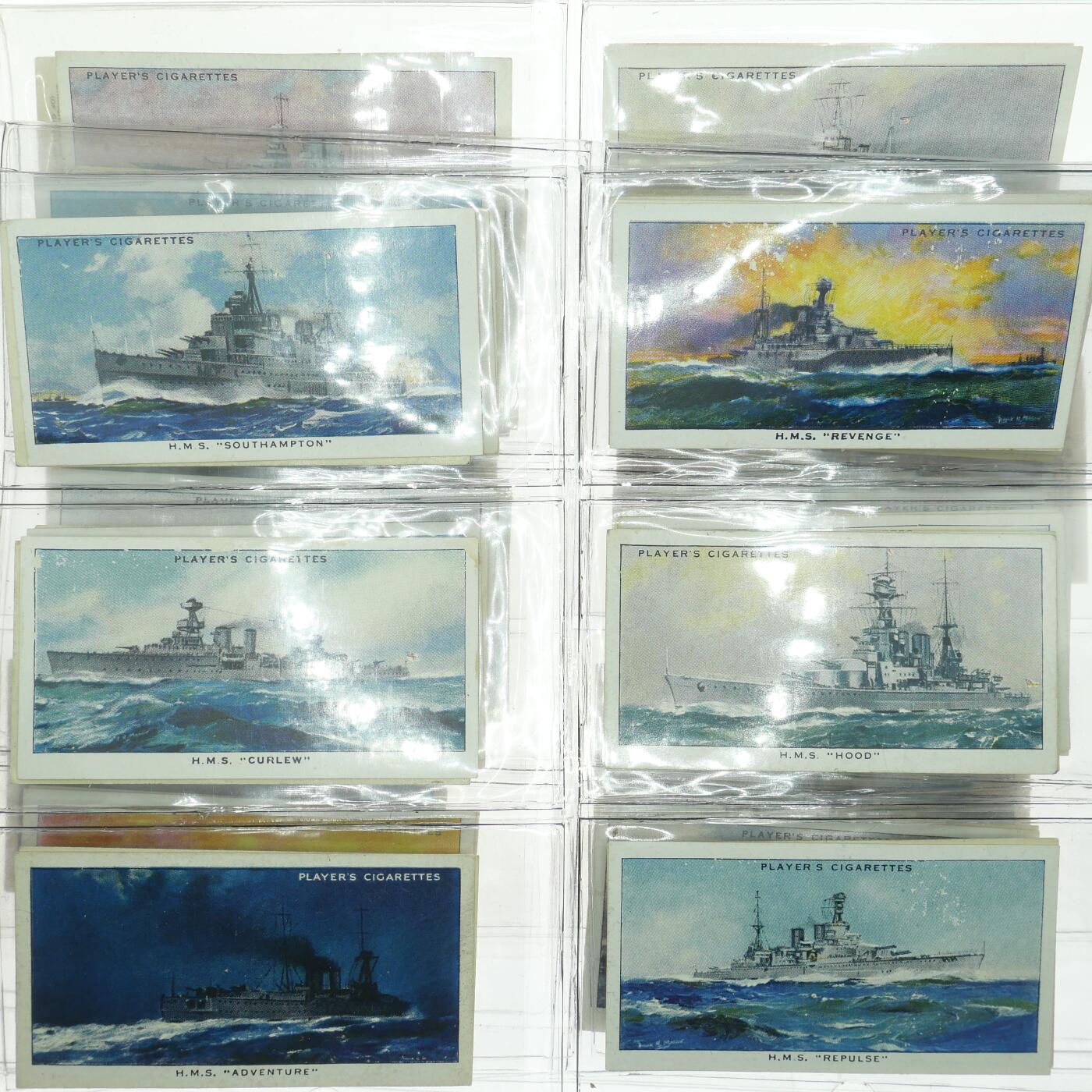 勋章奖章交易所2025年3月16拍卖 英国1930年代战舰烟卡50枚一套，正面彩绘背面介绍