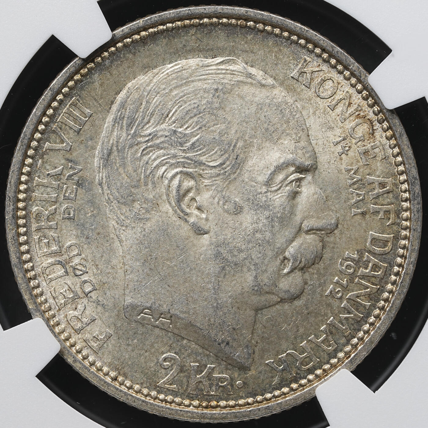 修遠堂世界钱币第六十一期 NGC MS64 1912年丹麦国王更迭纪念2克朗银币