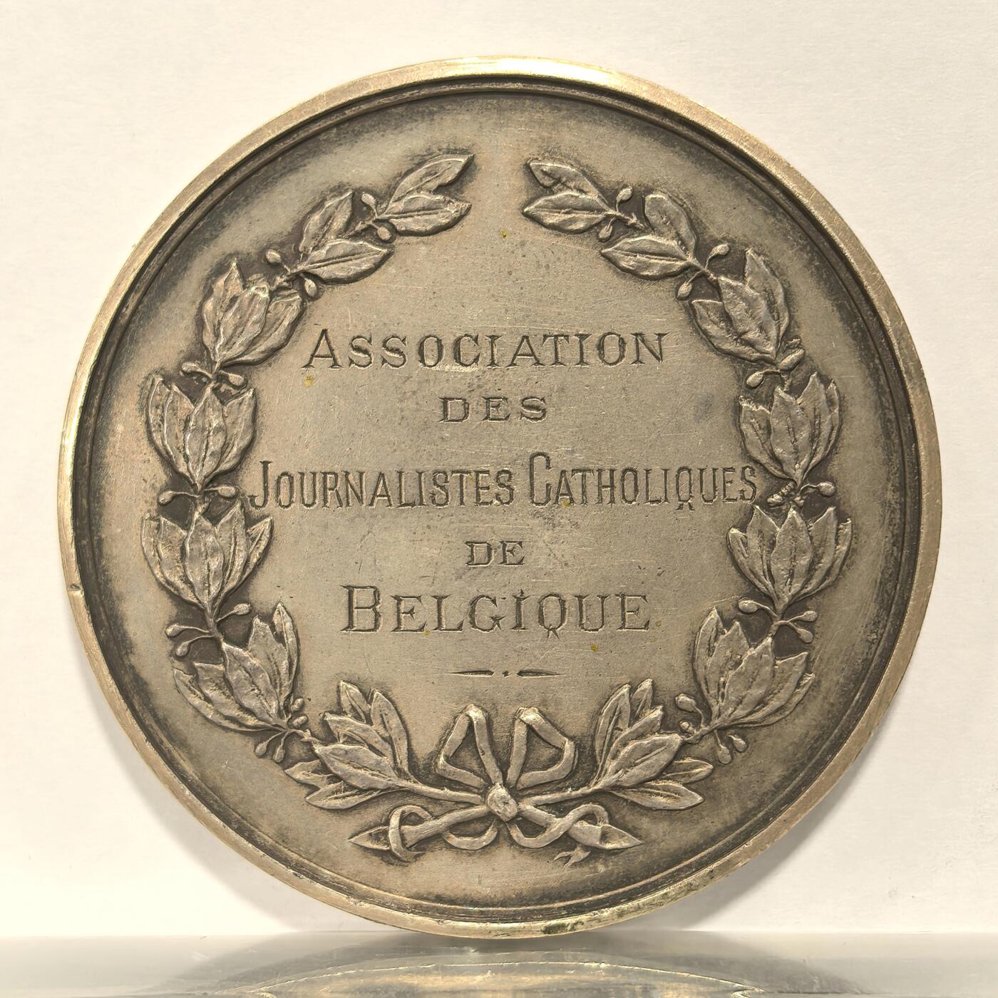 博洋堂世界钱币拍卖第114期（全场包邮） 银章，63分起的品相，50mm大型。