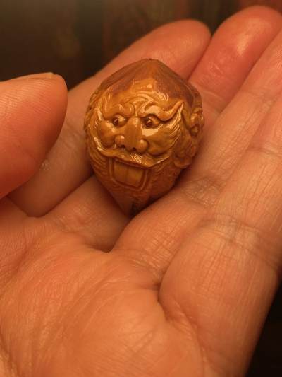 苏工核雕纯手工雕刻，钟馗百态，大尺寸，2。69x3。4，四个表情，立体感十足，留刀痕，喜欢的来价不贵 - 苏工核雕纯手工雕刻，钟馗百态，大尺寸，2。69x3。4，四个表情，立体感十足，留刀痕，喜欢的来价不贵