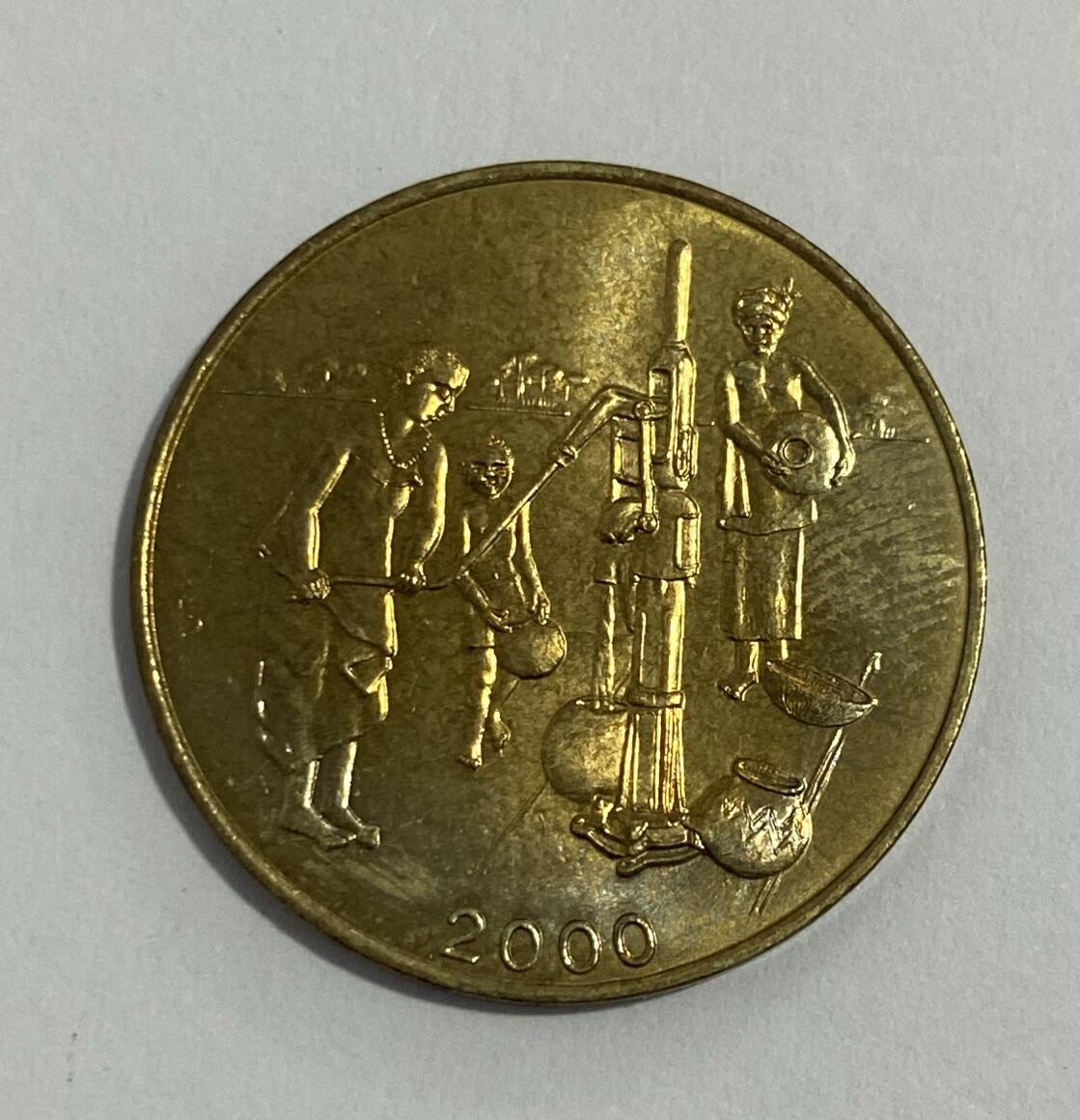 世界各国流通币专场 2000年西非联盟10法郎，全新微瑕