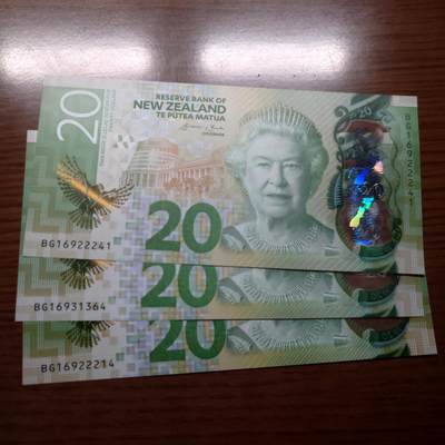 【世界钱币】精选微拍第172期暨2025年第11期  部分卖剩新货上架  - (一口价已售出）2016年新西兰20元 全新绝品如图三张为一件一起拍