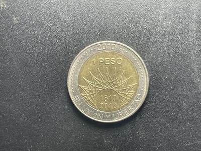 各个国家硬币专场1 【满30包邮】 阿根廷2010年五月革命1比索双色纪念币 