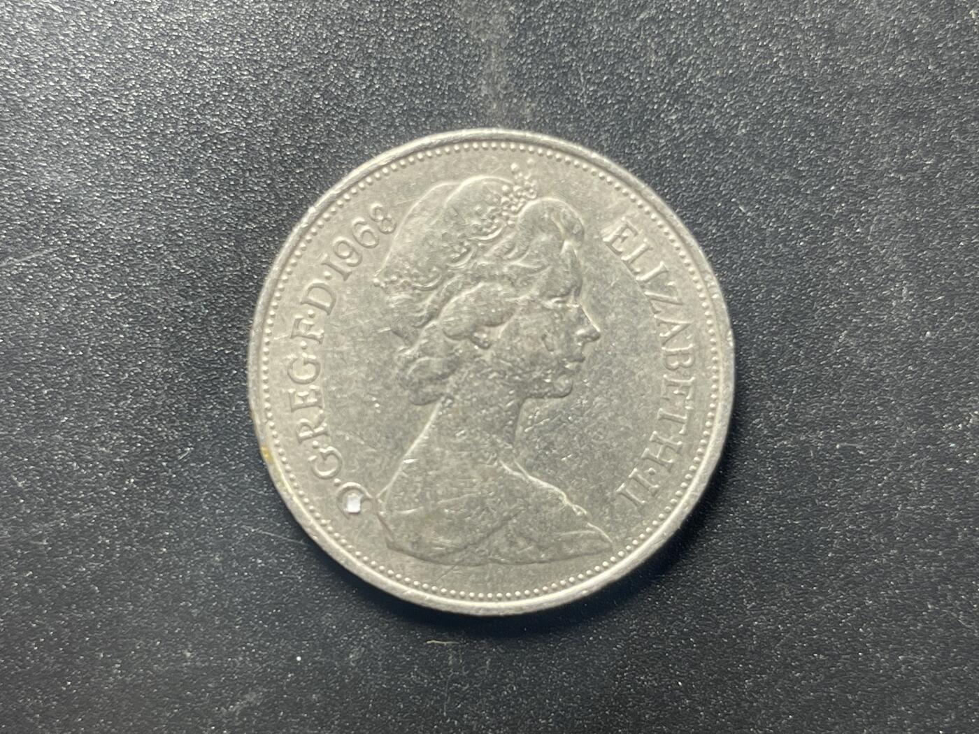 各个国家硬币专场1 英国10便士 大版狮子 28.5mm 欧洲硬币 年份随机非全新