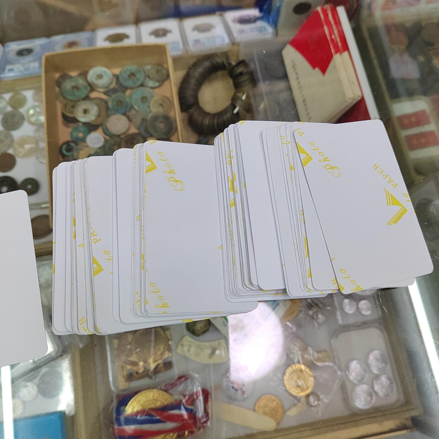PCAI钱币 18-282 纪念币等钱币小专场 69张明星小卡面，各不同