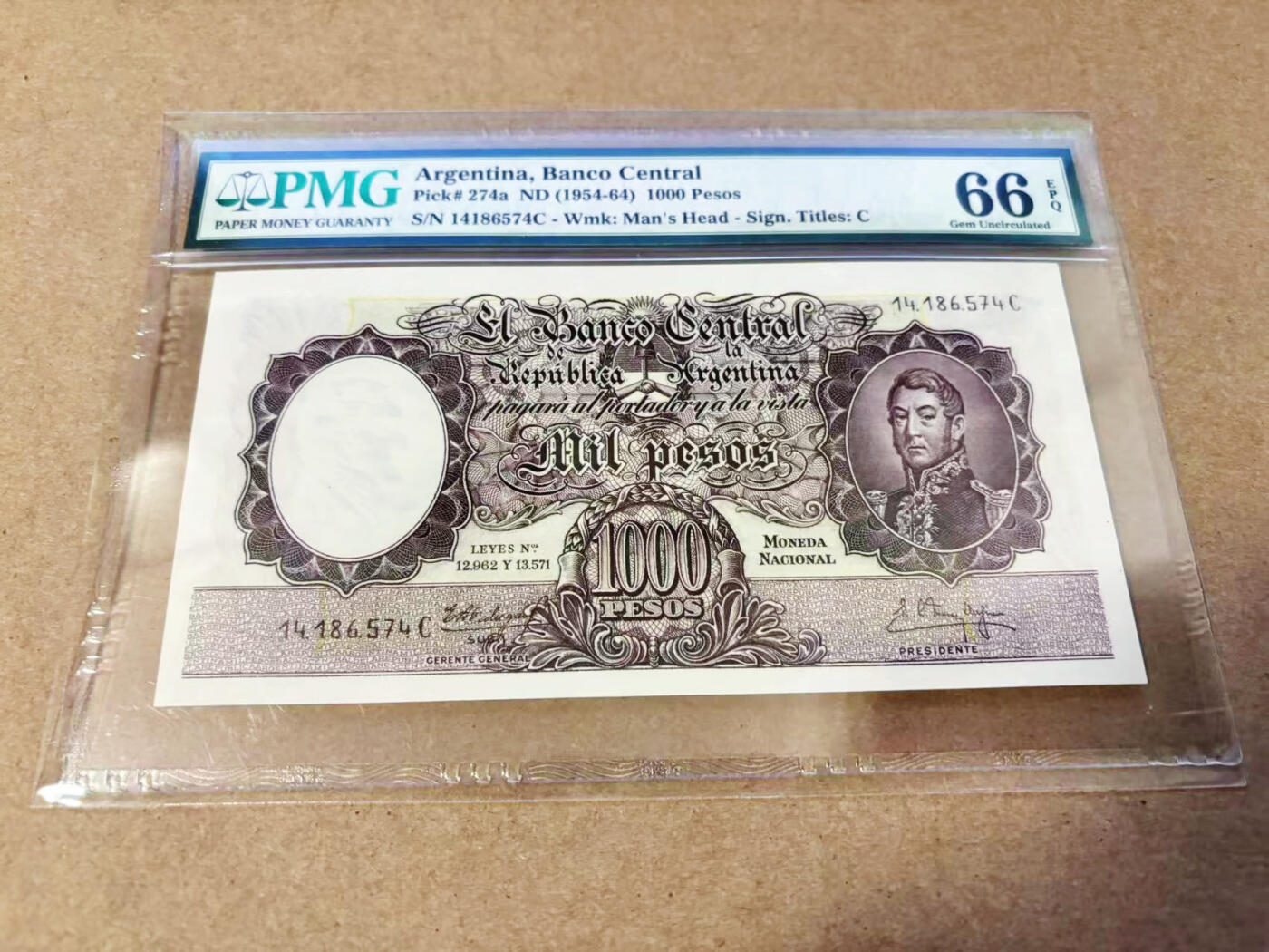 【Blue Auction】世界纸币精拍第634期【精】——16级TOP拍卖/信誉/品质/专业/高效💫 【a版 冠军分】阿根廷1954年1000比索 区别于常见的1966年b版 老壳 大票幅 PMG66EPQ 