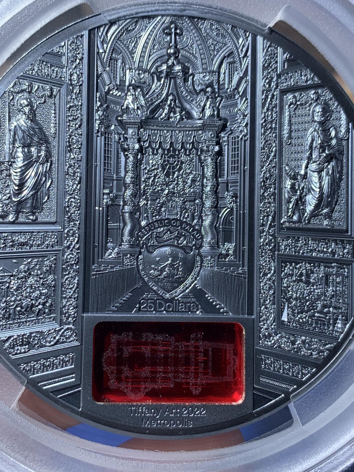 《竞宝斋》第362场 周日，周一，周二  3场连拍 （全场包邮） PCGS PR70DCAM 帕劳2022年 蒂芙尼艺术大都会系列 梵蒂冈圣彼得大教堂超高浮雕精制纪念银币 带盒子 999纯银五盎司重（156克），币径65MM，限量发行555枚！硬币铸造界的巅峰之作 掌中银币之上，方寸之间尽展细节！