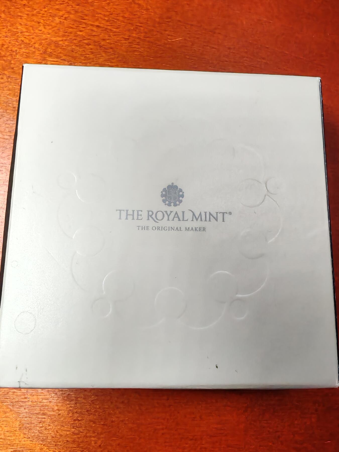 长老汇蛇年精选第七场拍卖 2021英国哥特四分盾徽5英镑精制银币，2盎司999银，盒证全，3750枚，热门！
