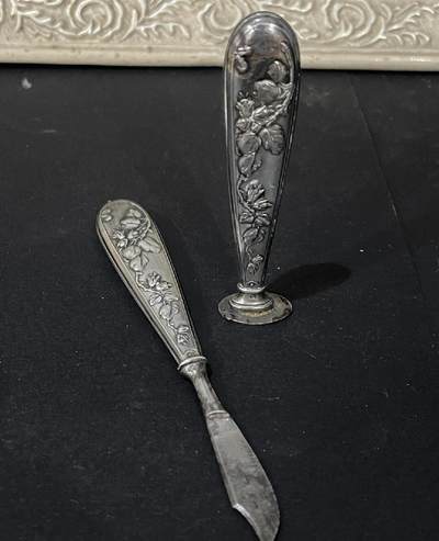 勋章专场 - 法国回流19世纪火漆银章与壁纸刀壁纸刀：12.7cm，17.6g；火漆印章：8.3cm，15.1g