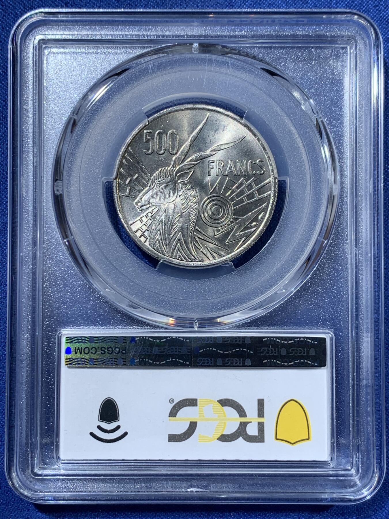 《竞宝斋》第363场 周日，周一，周二  3场连拍 （全场包邮） PCGS MS66 1976A中非500法郎镍币 卷拆品相 两面爆光 66有些低评了 这个品种大多流通品 好品难寻