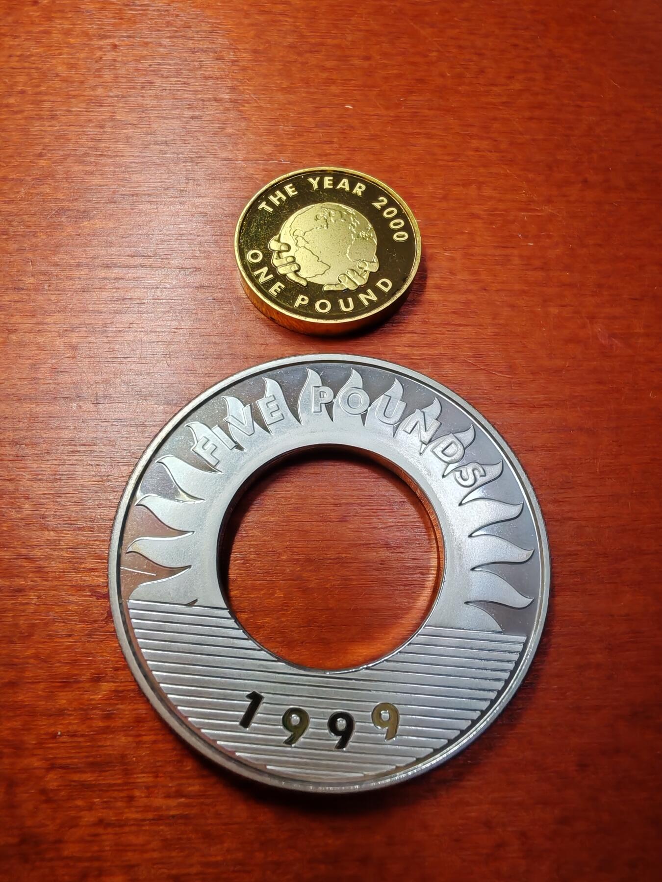 长老汇蛇年精选第七场拍卖 1999根西千禧年子母币6镑镀金精制银币