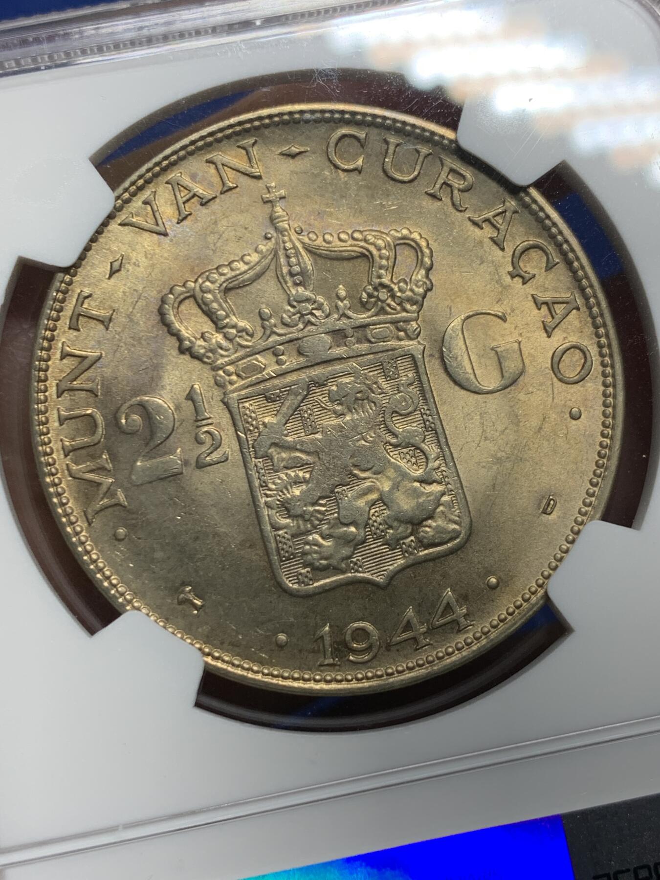 《竞宝斋》第363场 周日，周一，周二  3场连拍 （全场包邮） NGC MS62 荷兰库拉索1944年威廉敏娜女王2.5盾大银币 满黄油包浆漂亮