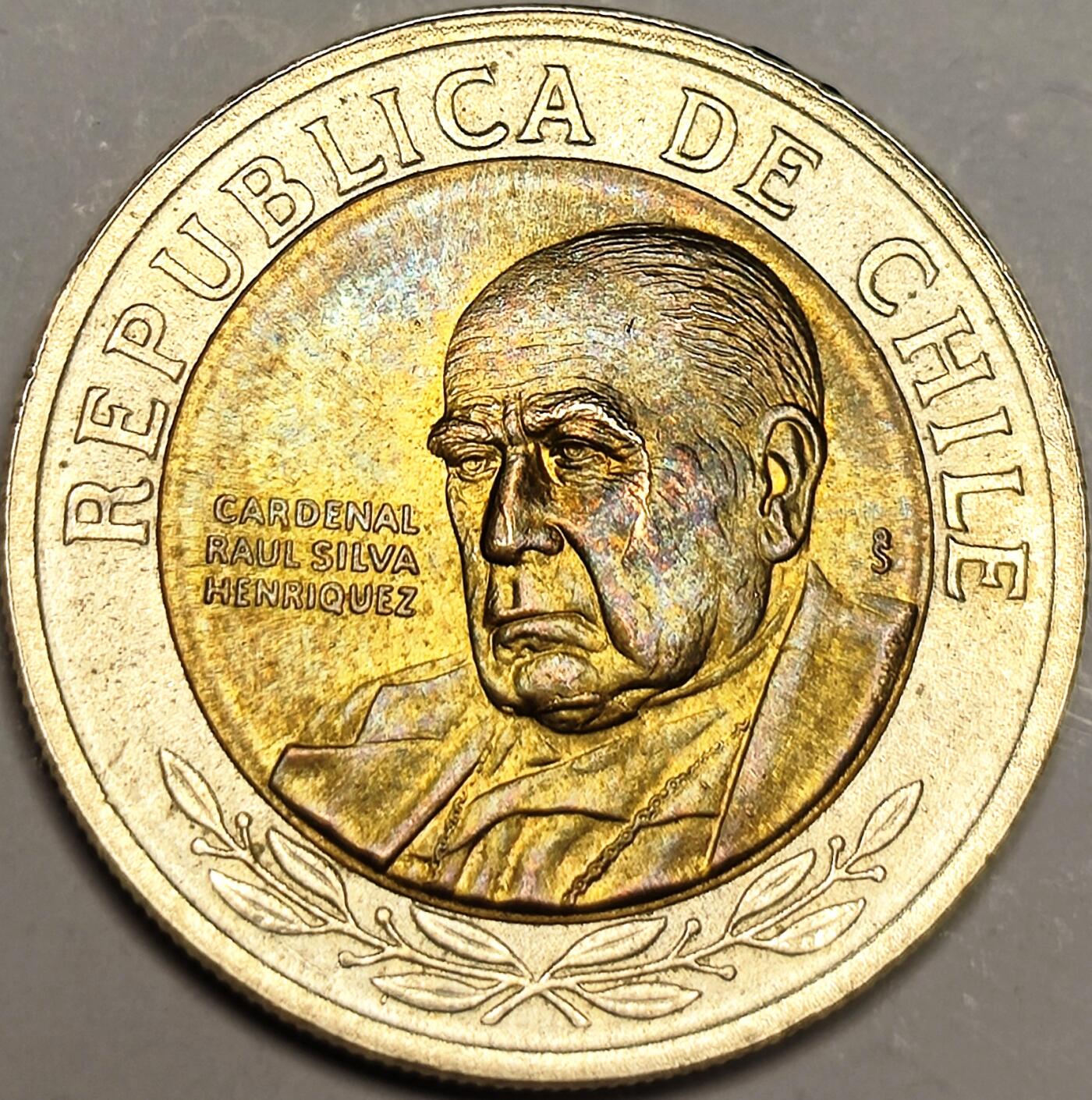 泉币菌-第10场-中外散币乐园 原光极美品智利2001年500比索双色币，26mm