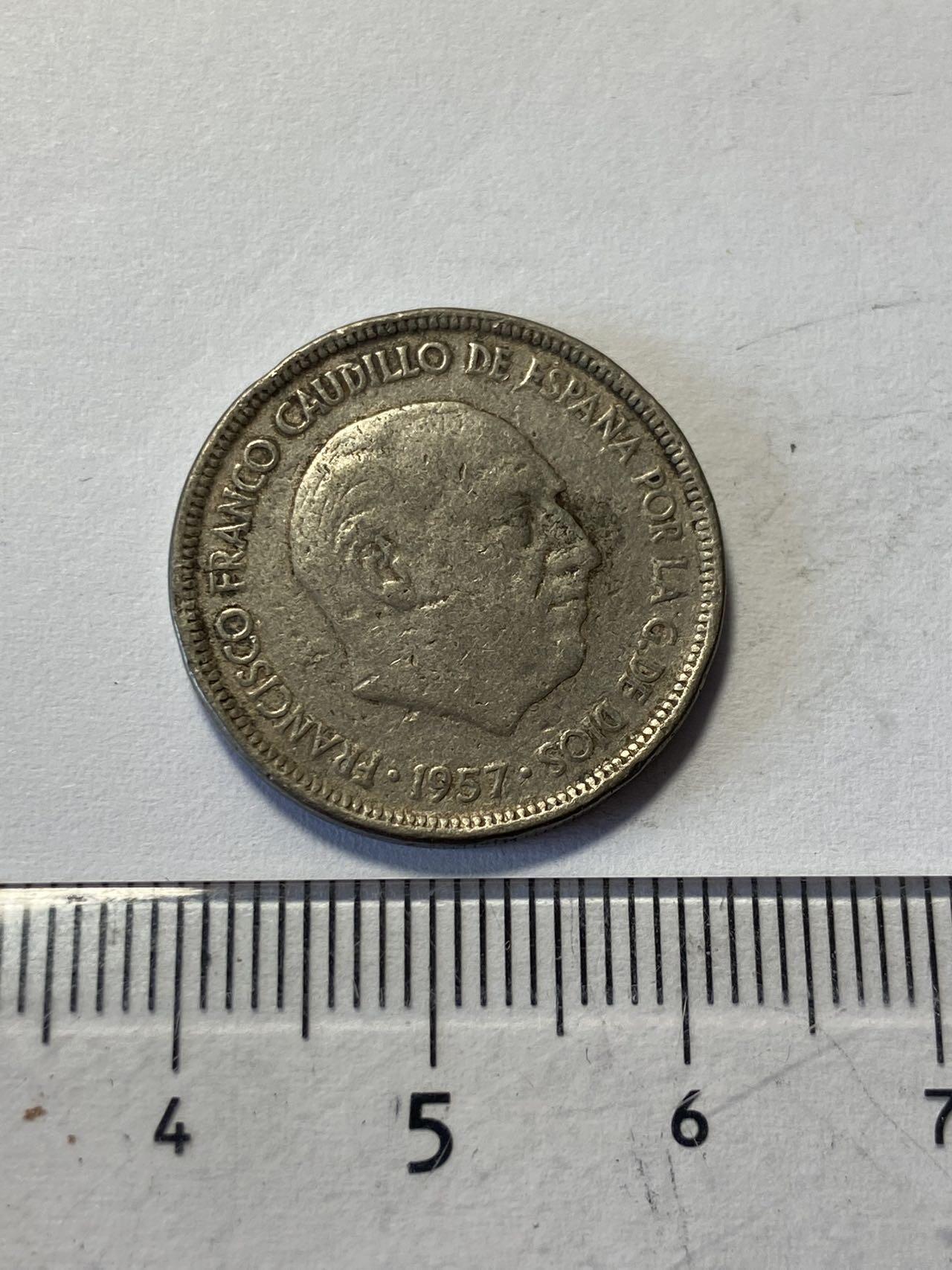 世界各国流通币专场，第二期 1957年西班牙5比塞塔，旧品