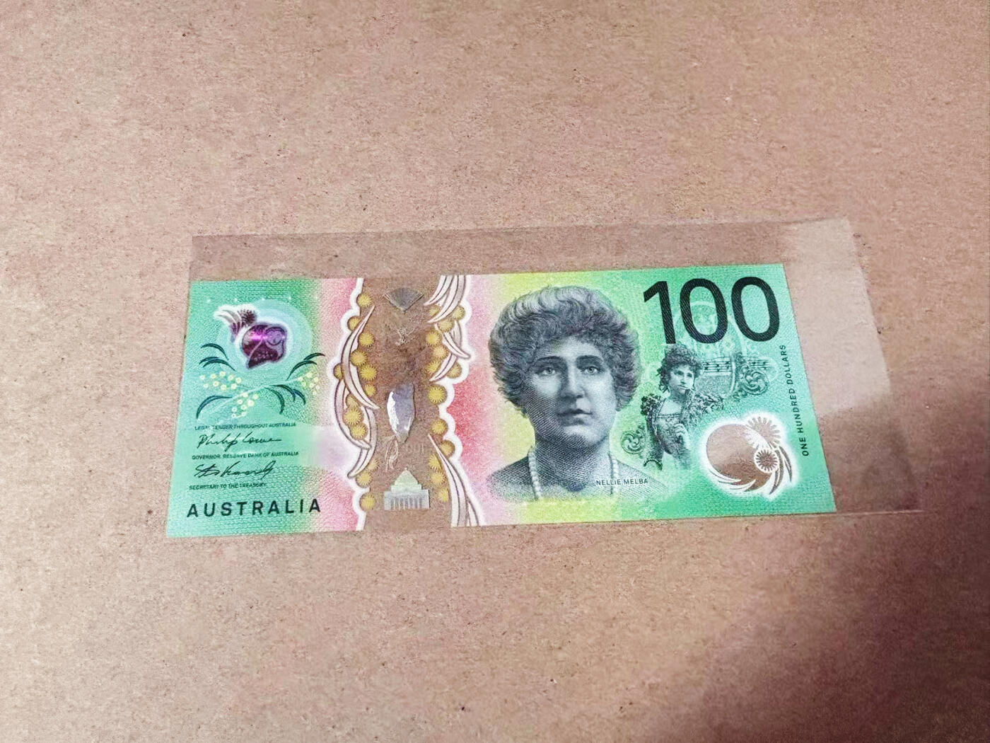 【Blue Auction】世界纸币精拍第635期【精】——16级TOP拍卖/信誉/品质/专业/高效💫 【AA冠无47】澳大利亚 100元 塑料钞 全新UNC