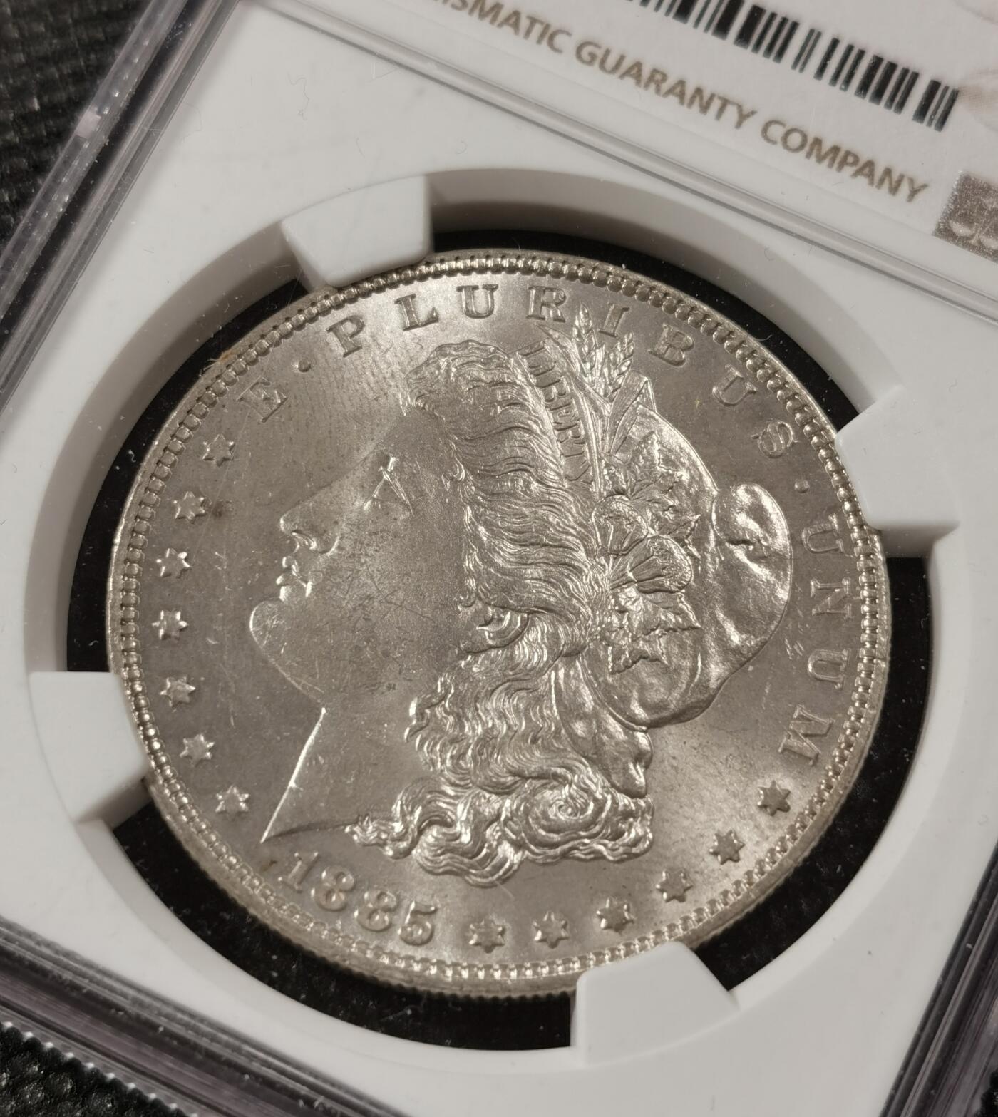 甄臻铺-世界钱币拍卖（第9期）新铺开张，欢迎捧场 NGC-MS64 1885年美国摩根浅浅PL质感