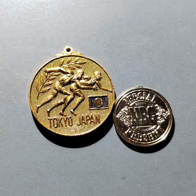 PCAI钱币22-279  各类钱币证章小专场 - 外国纪念章