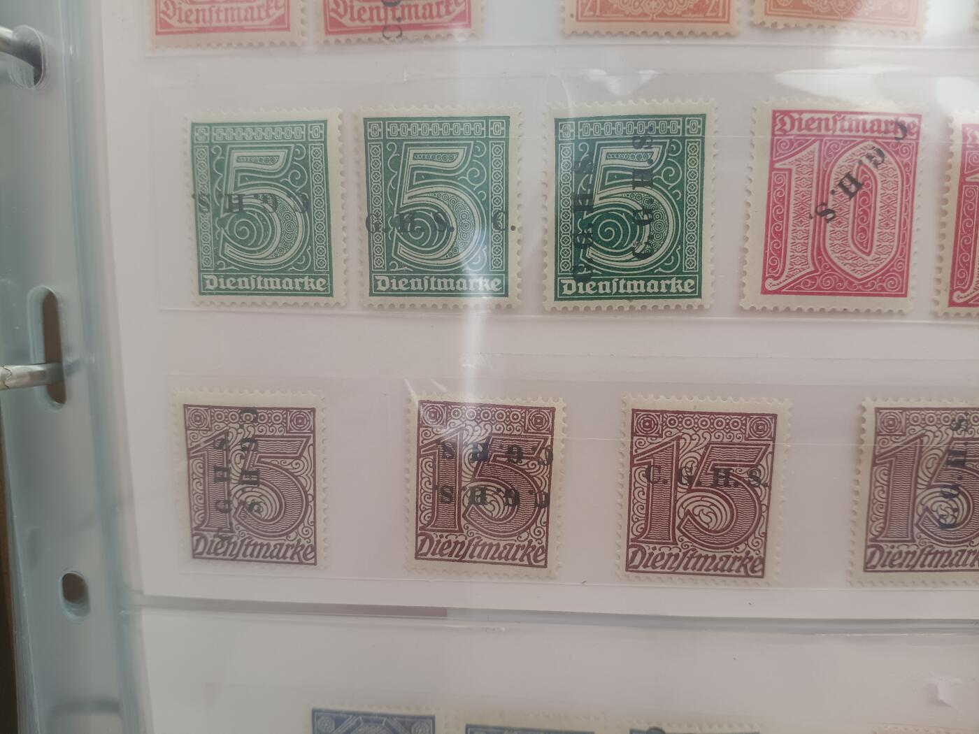 错变体 —— 上西里西亚，1920-1921年，公事邮票加盖“C.G.H.S”加盖变体，全新38枚一组合售，赠二枚同时期地方公事票加盖变体  （店内编号121）