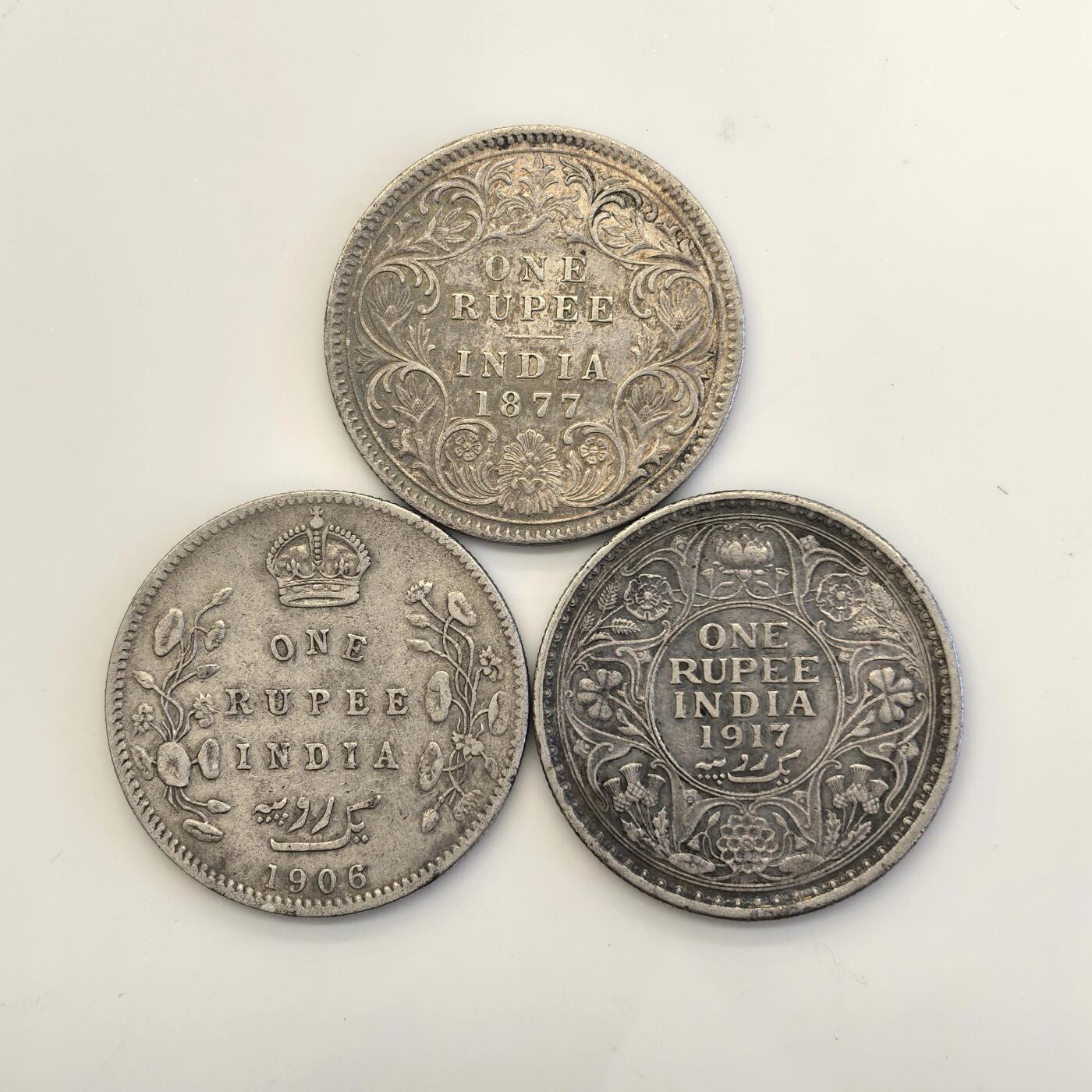 博洋堂世界钱币拍卖第115期（全场包邮） 印度1卢比一套三枚，维多利亚，爱七，乔五，祖孙三代原味状态一组