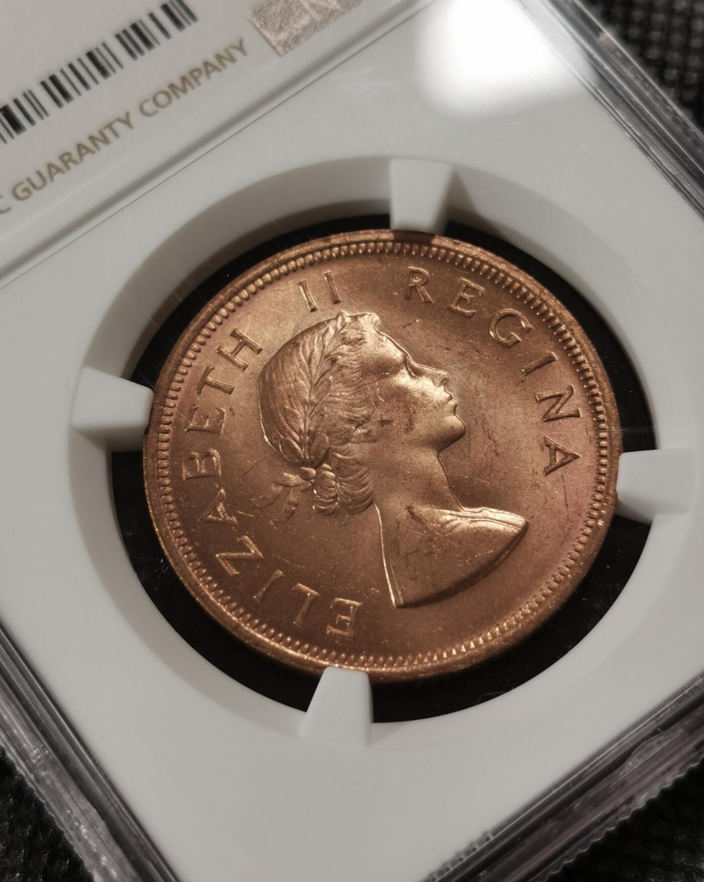 甄臻铺-世界钱币拍卖-南非西非东非专场（第10期）送拍享返佣金等优惠多多 NGC-MS64 英属南非 1960 1便士 原味包浆，币面漂亮