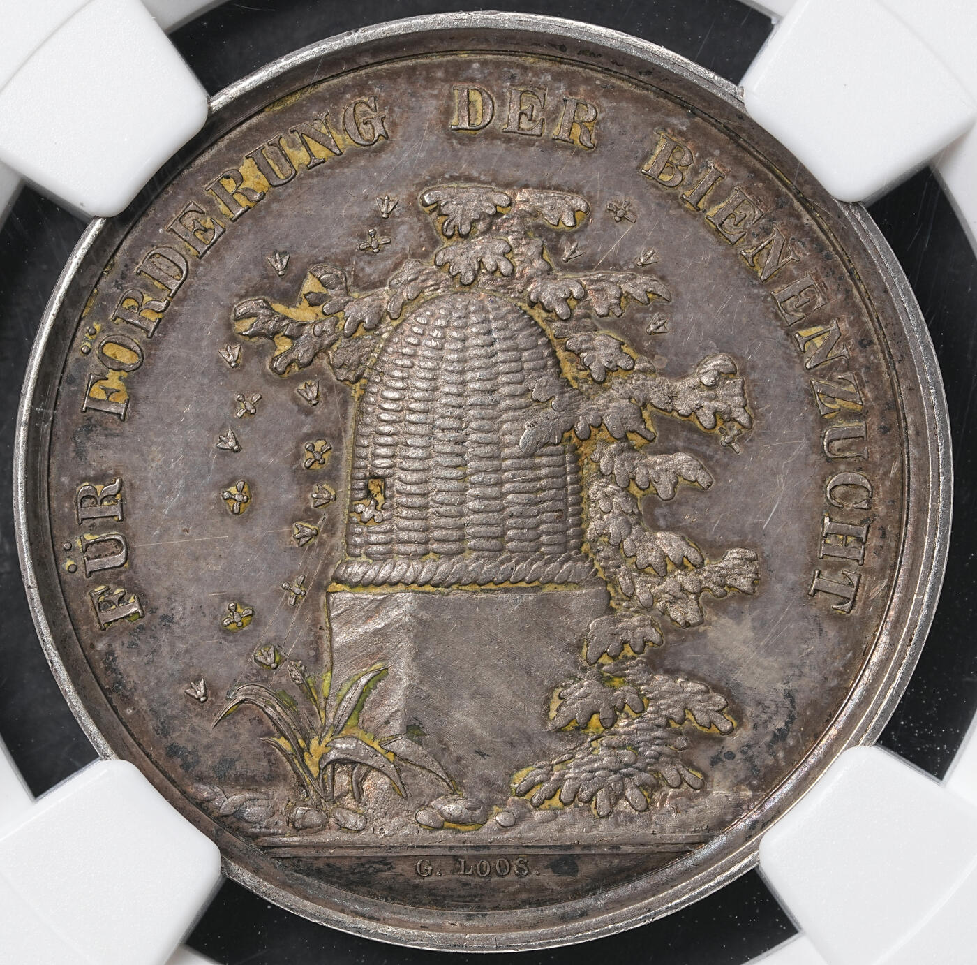 修遠堂世界钱币第六十二期 NGC MS62 19世纪初德国养蜂业银章 五彩 名家LOOS作品