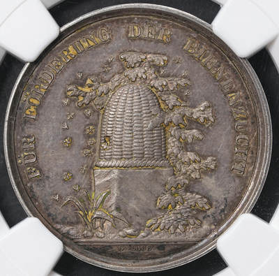 修遠堂世界钱币第六十二期 - NGC MS62 19世纪初德国养蜂业银章 五彩 名家LOOS作品