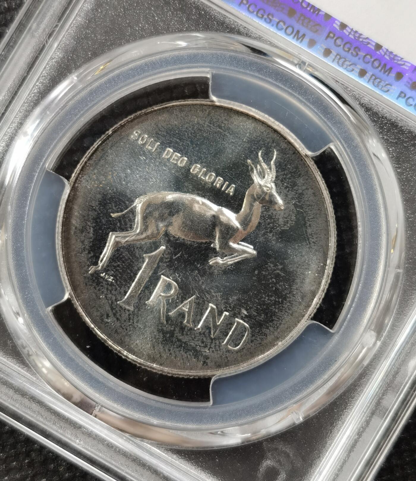 甄臻铺-世界钱币拍卖-南非西非东非专场（第10期）送拍享返佣金等优惠多多 PCGS-PR66 南非 1966 1兰特吕贝克精制银币，币面转光，收藏级