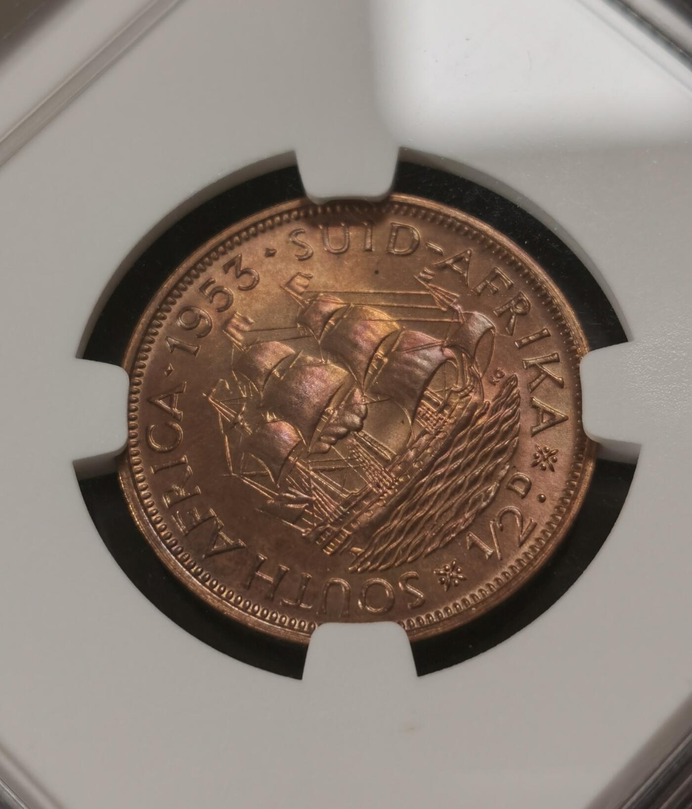 甄臻铺-世界钱币拍卖-南非西非东非专场（第10期）送拍享返佣金等优惠多多 NGC-PF66RB 英属南非 1953 1/2便士 精制 原味包浆，币面转光