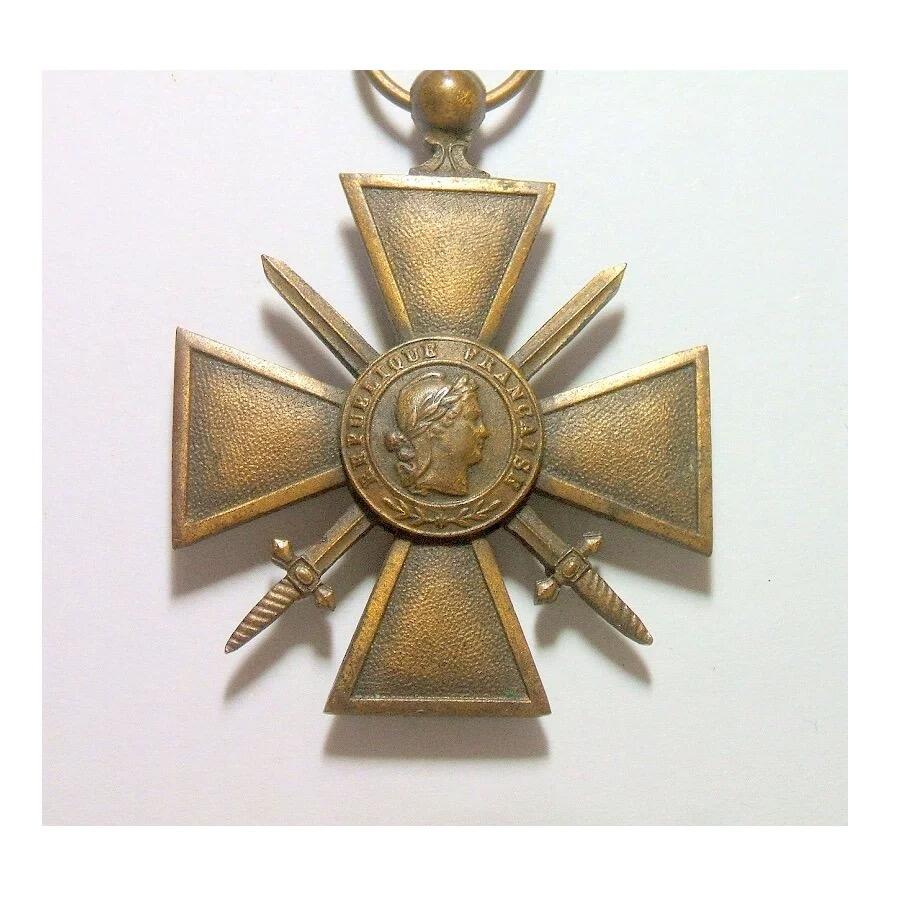 法国1916年 一战铁十字女神头像高浮雕精制大铜章 40MM