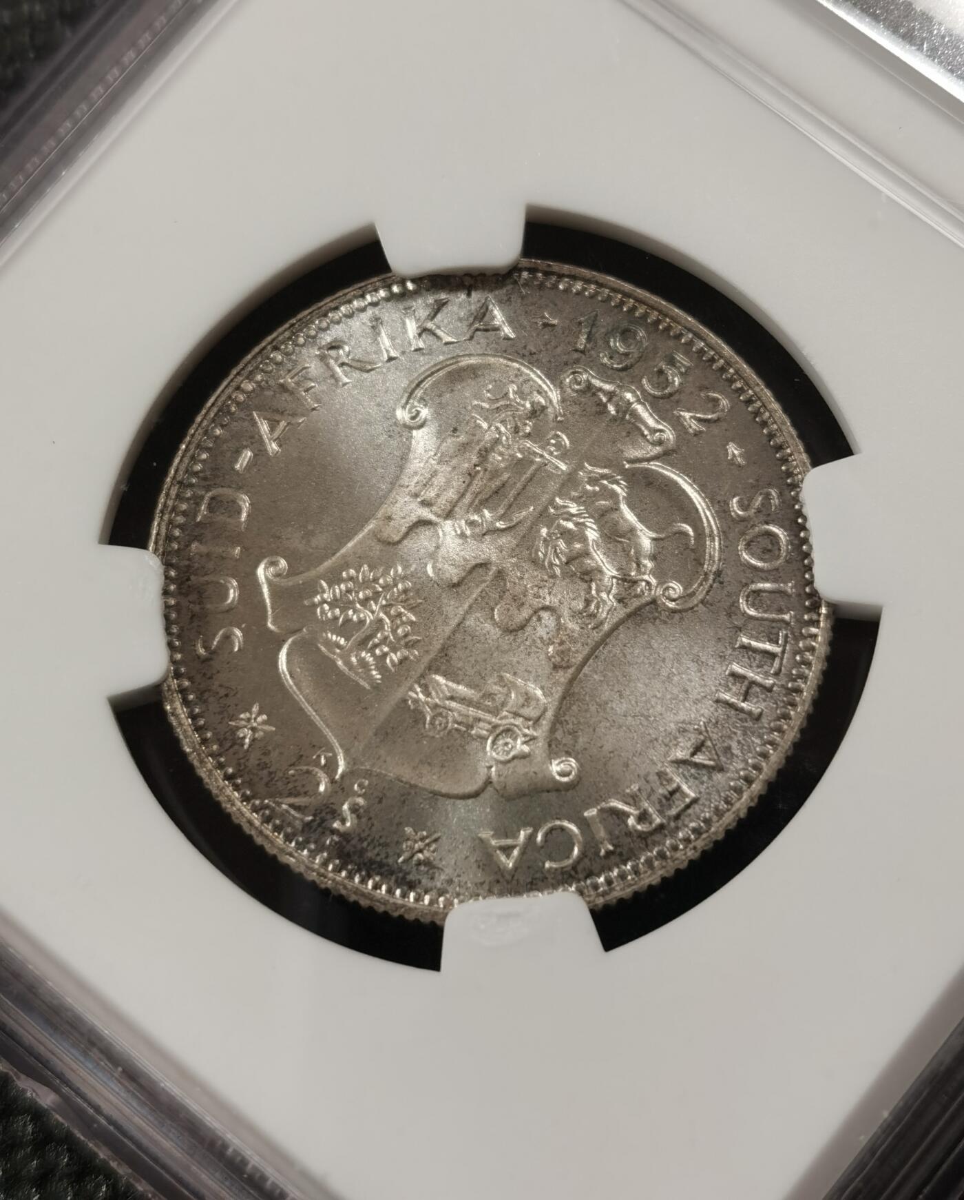 甄臻铺-世界钱币拍卖-南非西非东非专场（第10期）送拍享返佣金等优惠多多 NGC-PF66 英属南非 1952 2先令 银币精制 原味包浆，币面转光