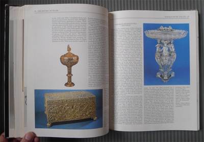 世界钱币章牌书籍专场拍卖11.01 一本关于银器历史的书