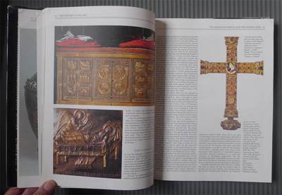 世界钱币章牌书籍专场拍卖11.01 一本关于银器历史的书