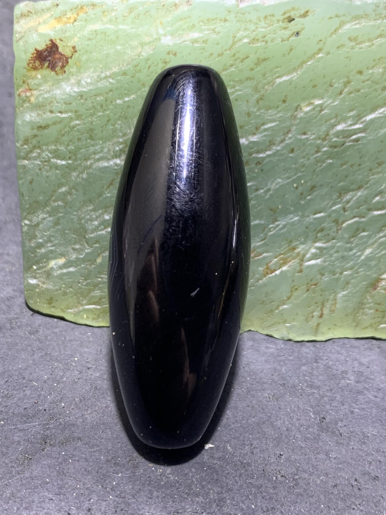 药师玛瑙天眼随形大桶珠一颗，