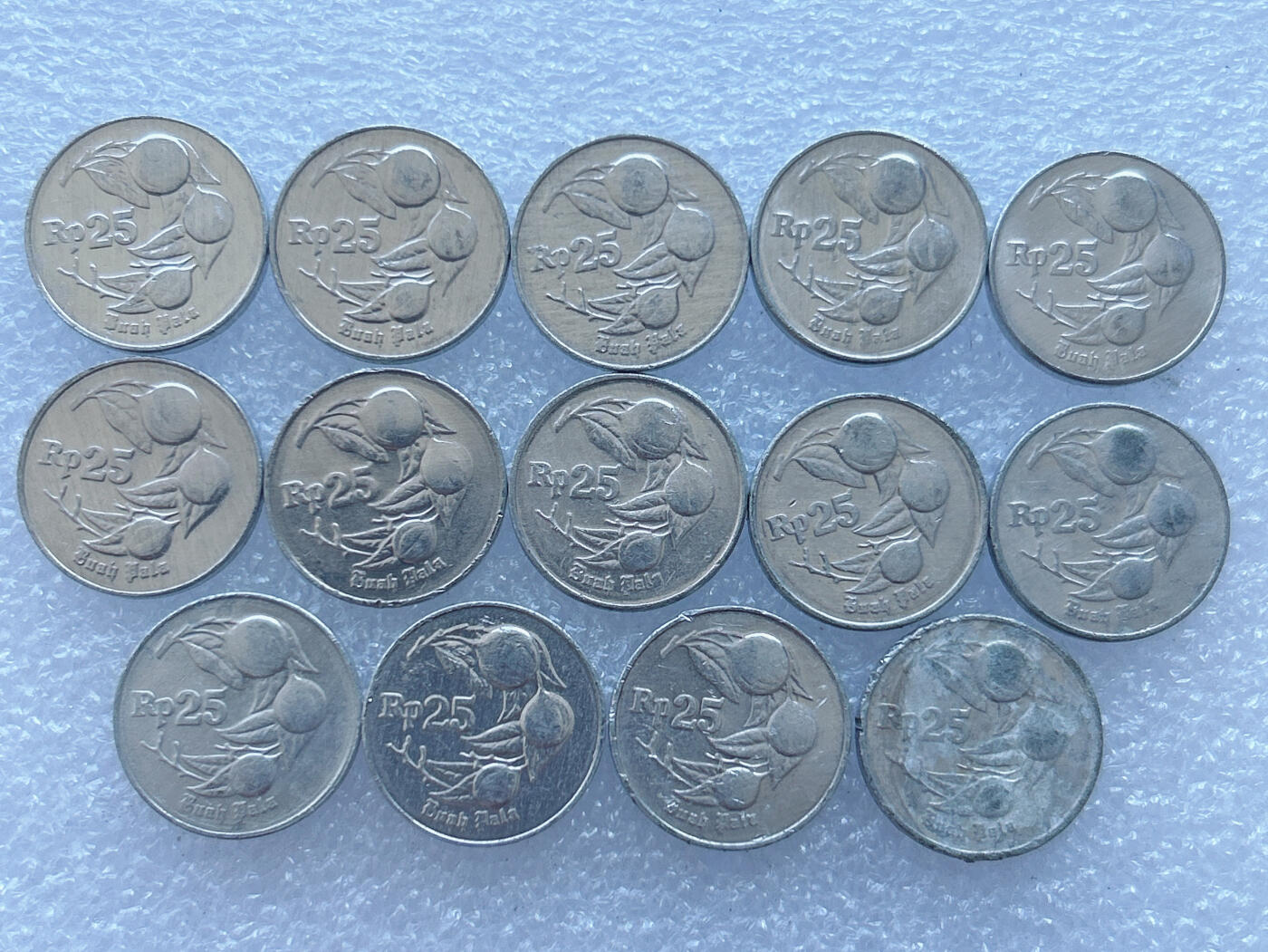 第一海外回流一元起拍收藏 散集专场. 第184期 印度尼西亚25卢比铝币 14枚