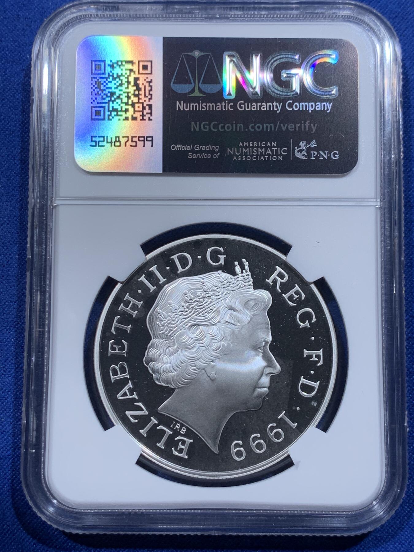 《竞宝斋》第365场 周日，周一 2场连拍 （全场包邮） NGC PF68UC 英国1999年戴安娜王妃5英镑精制纪念银币，【获奖币】荣膺克劳斯2001年大奖赛之最受欢迎币（限量发行35000枚，重28.28克，925银材质，38.61MM币径，附带原厂盒证）