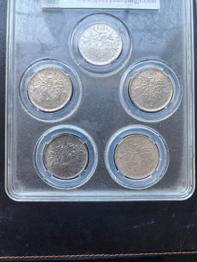 综合藏品场.喜欢出价就得！无套路无托.诚信惠友交友！自动快拍. 1973年法国播种女神5法郎.5枚套装币.单枚直径29+2.1MM单枚重10克.共5枚.实图拍摄