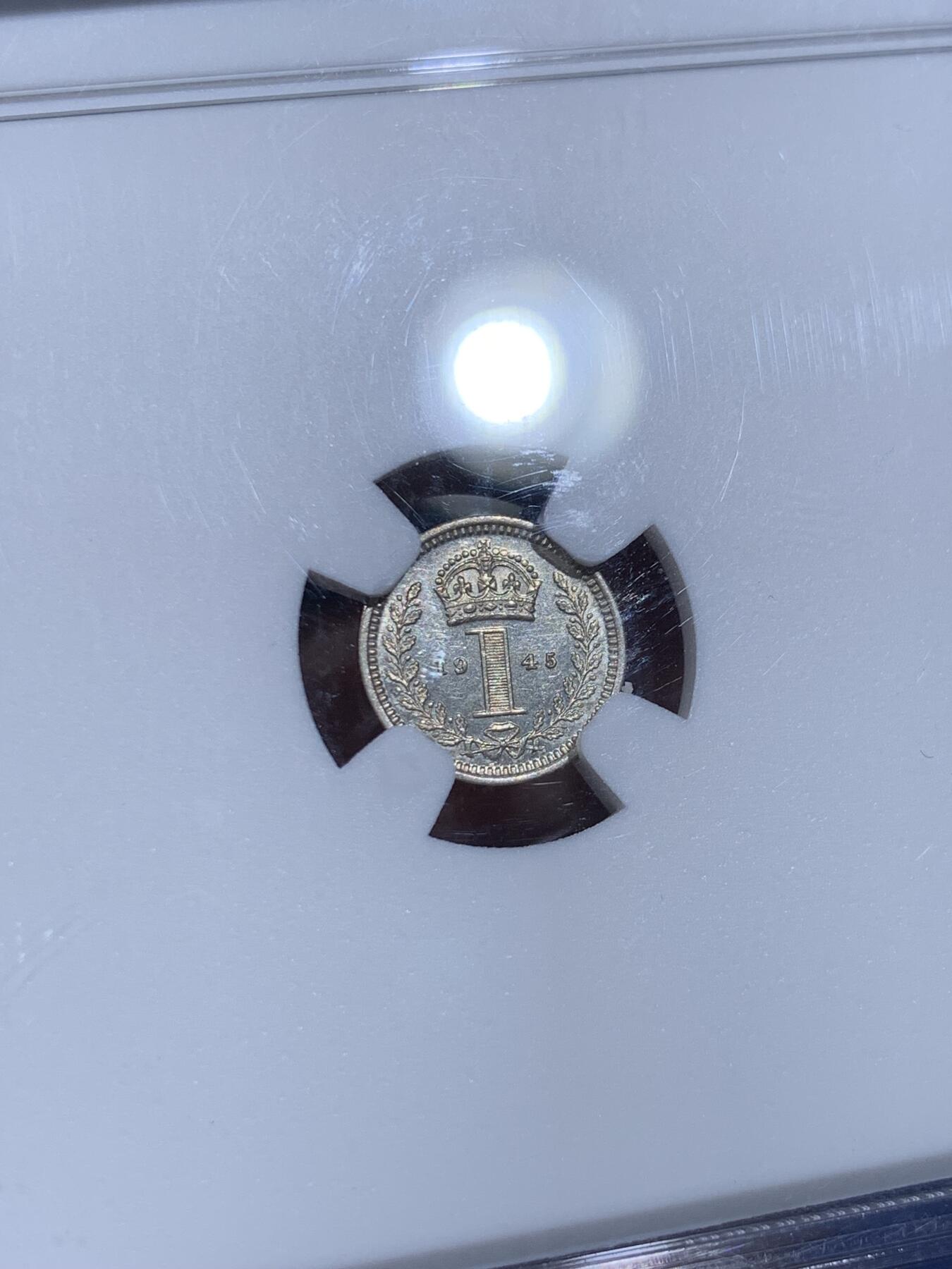 《竞宝斋》第366场 周日，周一 2场连拍 （全场包邮） 四枚一组 NGC MS62-63 英国1945年乔治六世濯足节银币