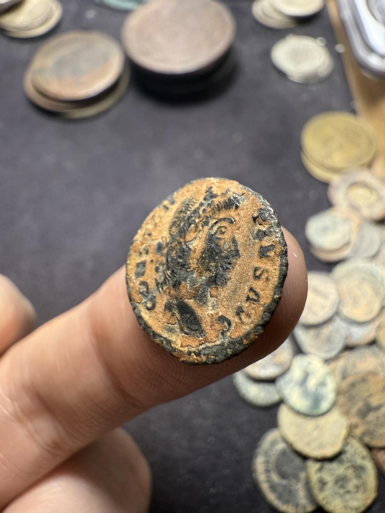 南宋泉阁俄币 外币 国币 专场第八期 古罗马 公元337-340年 君士坦丁二世小铜币 士兵守护军旗 细节还行