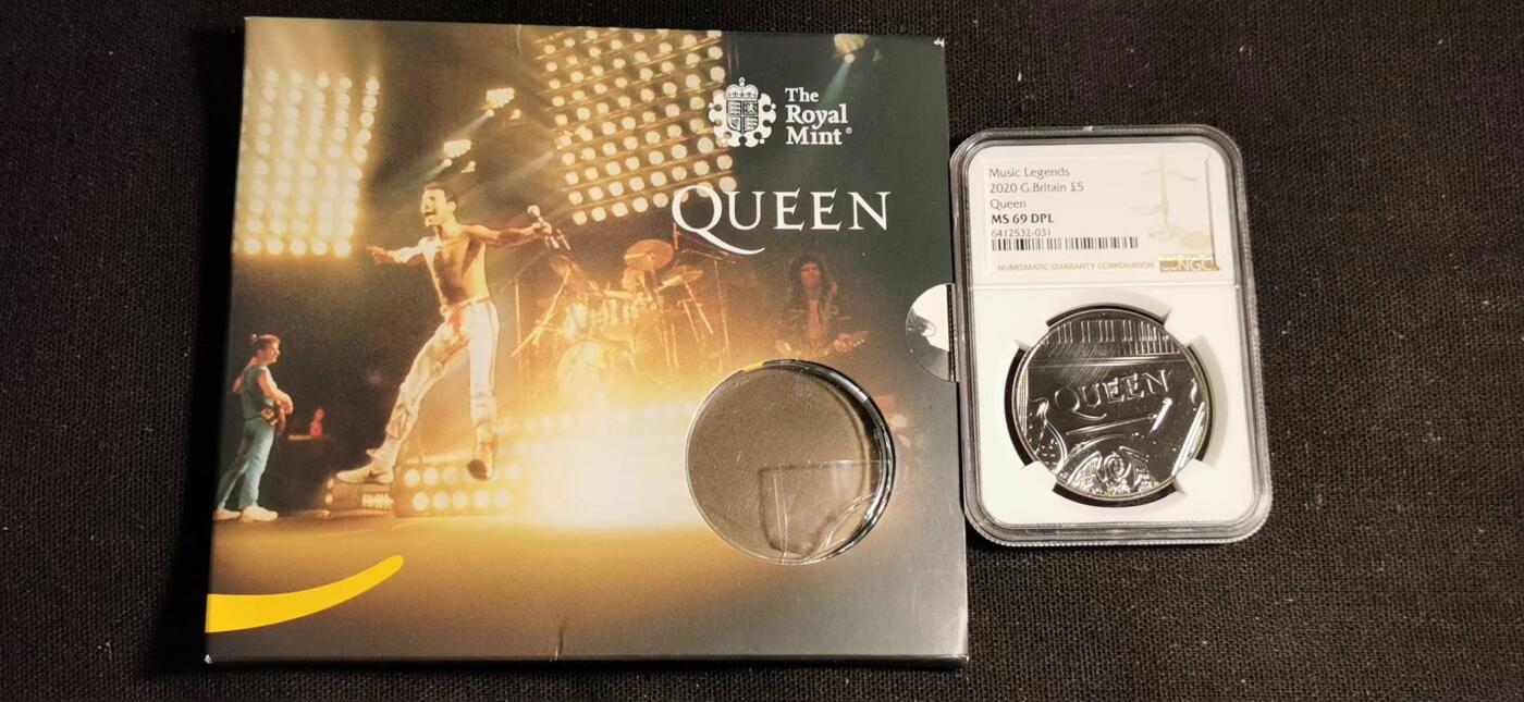 刘世昌艺术品销售中心～虎踞龙蟠*金杨在线联拍群第508期 英国2020年“音乐传奇～皇后乐队”5镑纪念币（NGC    MS69DPL    串号：6412532-031）1枚，原卡册。