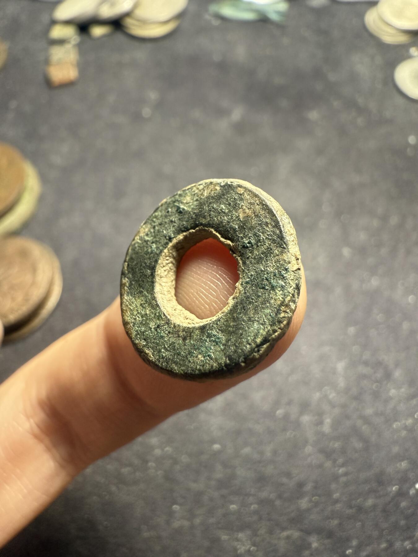 南宋泉阁俄币 外币 国币 专场第八期 唐 七河地区无文砝码钱 小样 圆孔 少见