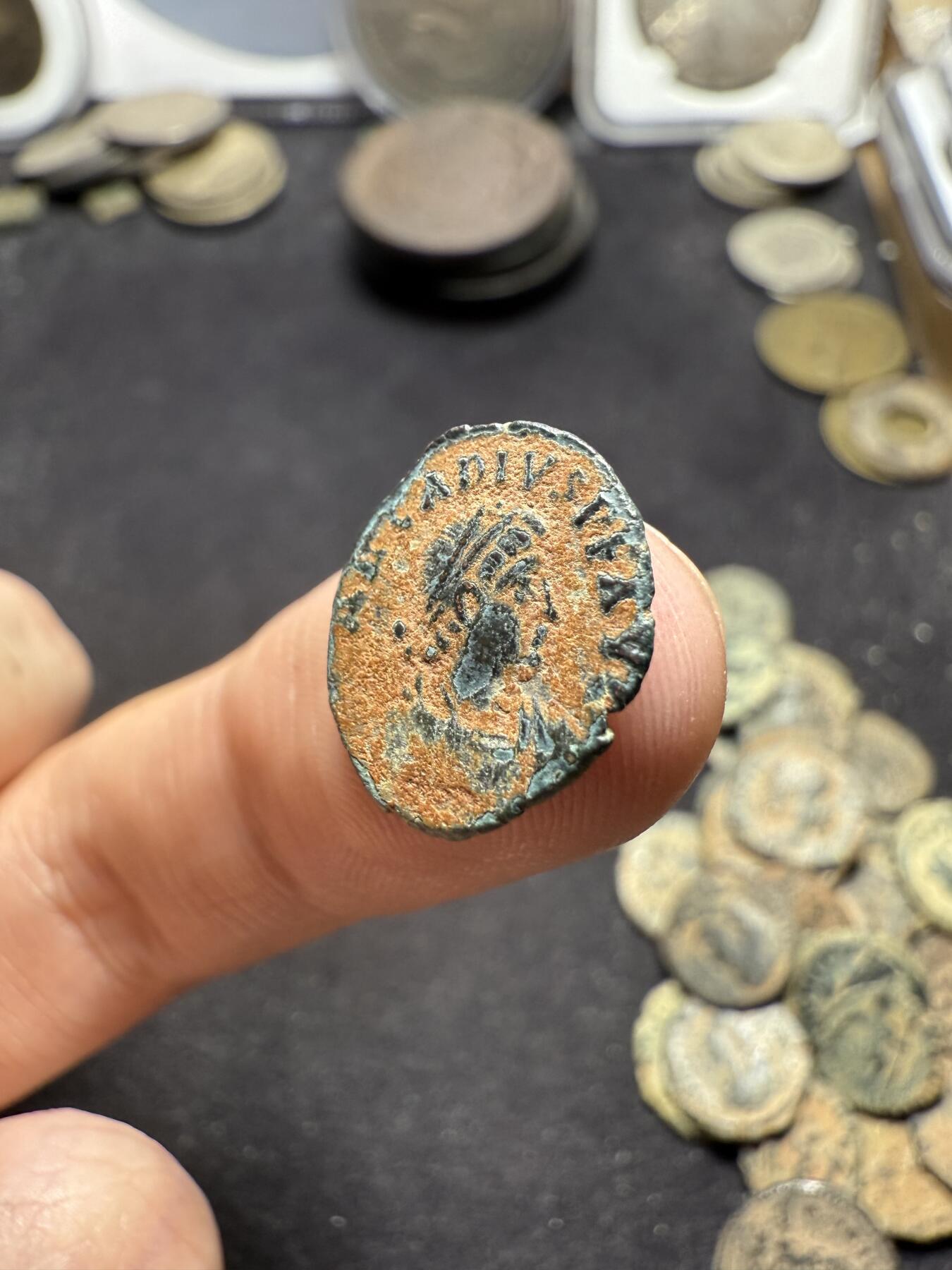 南宋泉阁俄币 外币 国币 专场第八期 古罗马 公元383-408年 东罗马皇帝 阿卡狄乌斯蛮族俘虏小铜币 背逆